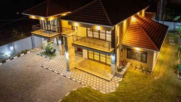 A picture of House On Sale