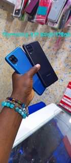 A picture of Ni infinix samsung zimetua za kutosha karibuni dukani