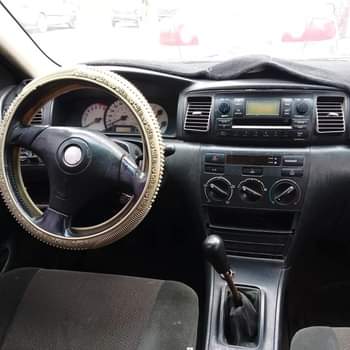 A picture of TOYOTA COROLLA 2003