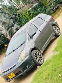 A picture of Toyota wish