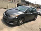 A picture of Neatly used Toyota matrix 2009 model dealer market buy n