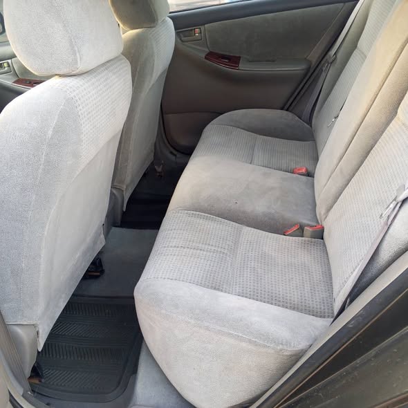 A picture of Toyota Corolla 06