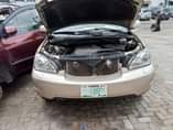 A picture of Lexus Rx330