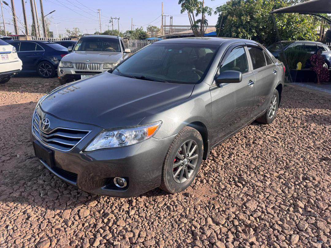 A picture of TOYOTA CAMRY XLE V6 2010 MODEL