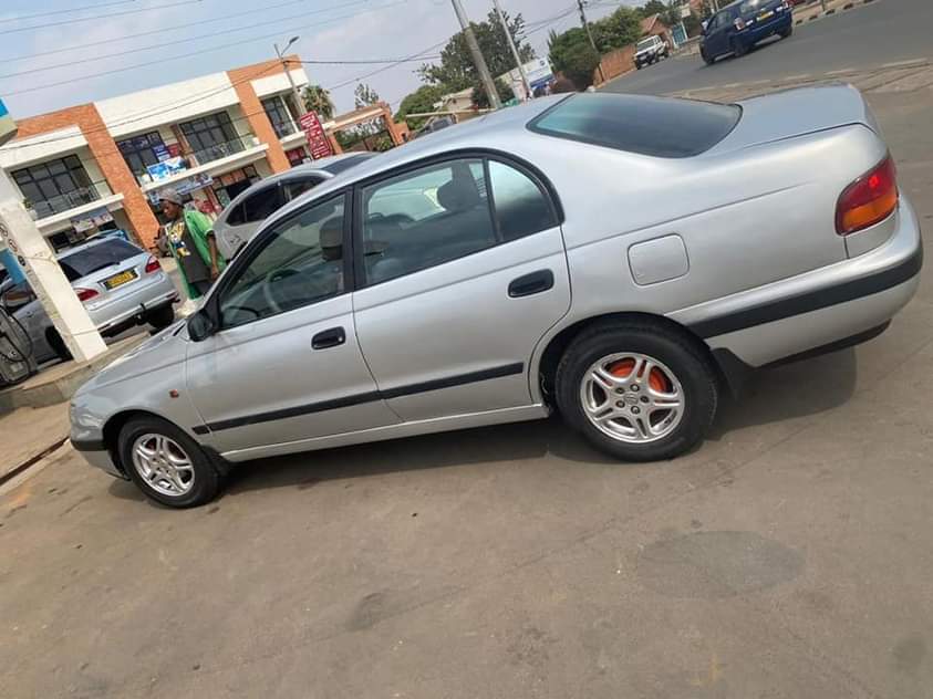 toyota carina