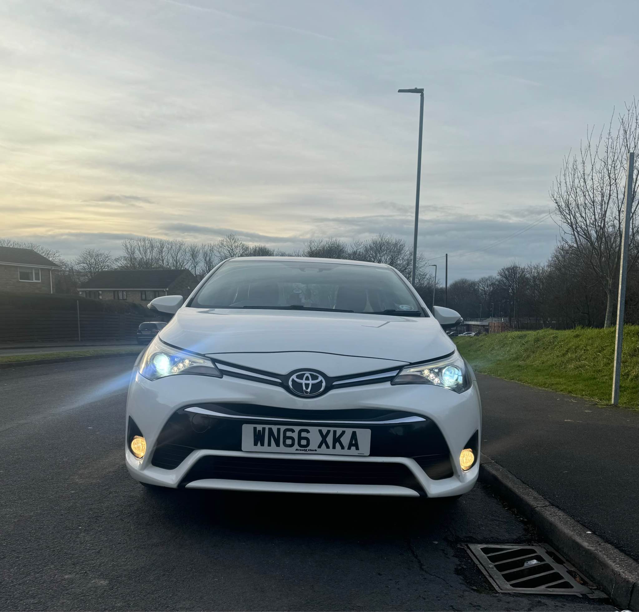 toyota avensis