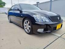 A picture of Crown For Sale Call 0657633355