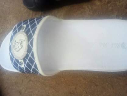 slippers
