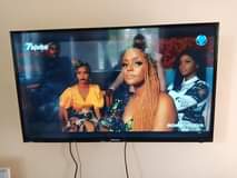 A picture of Hisense tv inch 40 led inapiga Kaz vzr nauza 370000