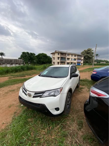 A picture of Toyota RAV4 2016 13 5m