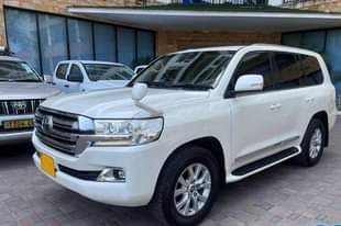 A picture of TOYOTA LANDCRUISER VX V8