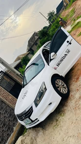 A picture of honda accord 2012 v6 engine untouched Gear perfect ac ikorodu