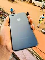 A picture of iPhone 7 Plus 32Gb at 280k