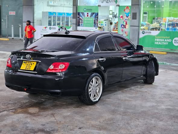 A picture of TOYOTA MARK X