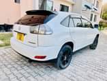 A picture of TOYOTA HARRIER CC2360 FULL DOCOMENT FULL AC GARI KALI SANAA