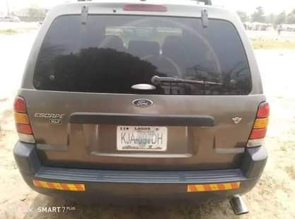 A picture of 2005 Ford Escape