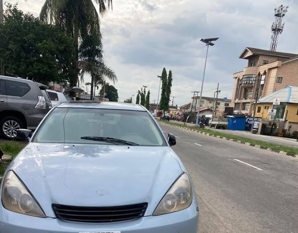 A picture of Lexus ES 330