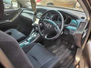 A picture of 2006 Toyota Kluger 2.4cc