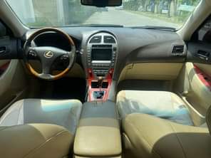 A picture of Good deal Toks 2011 Lexus Es350 Accident free Recently cleared