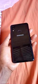 A picture of Samsung a10s