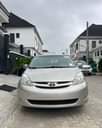 A picture of Toyota sienna