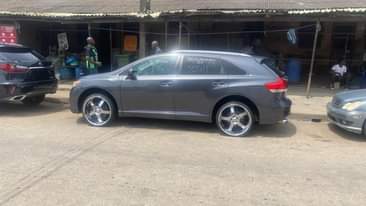 A picture of 2011 Toyota venza