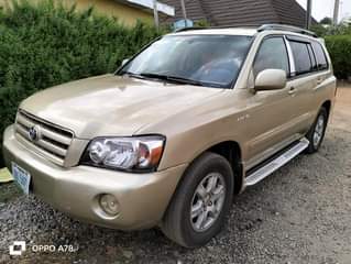 A picture of Sound 03 Toyota Highlander V6