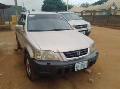 A picture of Clean Honda CR V manual drive