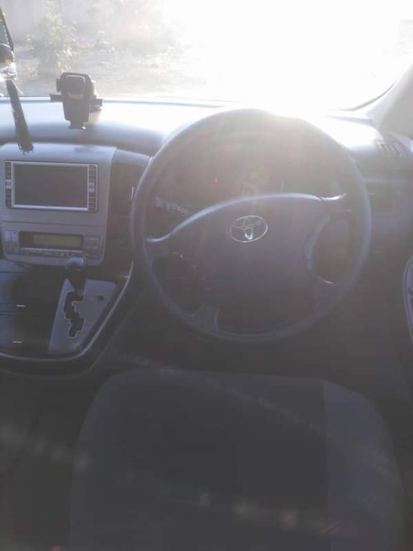 A picture of Toyota alphard untempered engine I need swap with Toyota wish