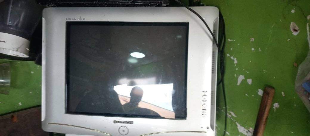 A picture of HitAchi chogo inches 18