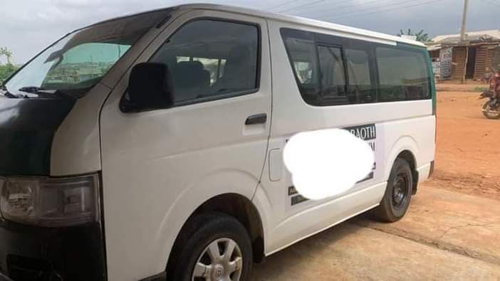 A picture of Hummer bus out for sale Price 10m Location Ikorodu Lagos