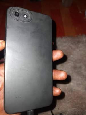 A picture of Oppo A83
