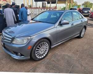 A picture of This car is super clean and everything is working perfectly