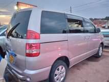 A picture of TOYOTA HARRIER AND NOAH