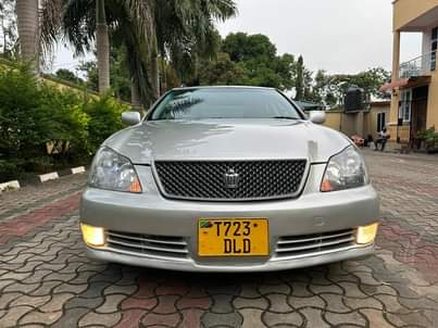 A picture of TOYOTA CROWN BEI MILLION 12 5