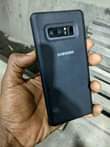 A picture of Samsung note 8