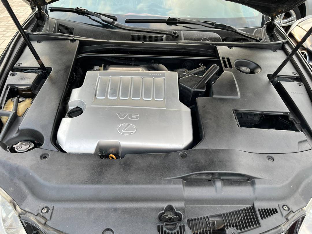 A picture of Lexus es350