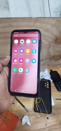 A picture of A12 Samsung