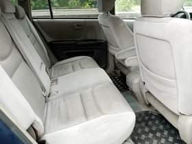 A picture of 2004 Toyota Highlander First body Absolutely good 3 8m Port