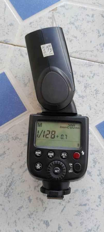 A picture of Godox speedlight