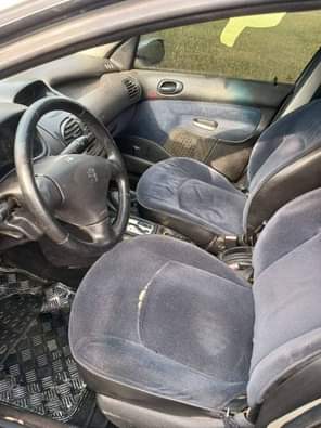 A picture of Nearly used Peugeot 206 Firstbody pan Sound v4 engine and