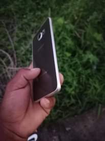 A picture of Samsung s6edge 0718793493
