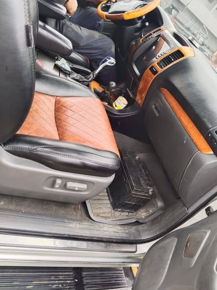 A picture of Lexus GX470