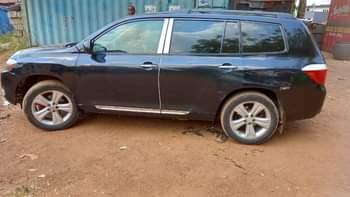 A picture of Distress sale Sharp Highlander 2008 model good engine and gear