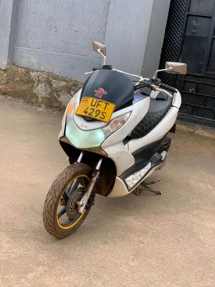 A picture of Scoter 4 5m 0756358601 0774586964