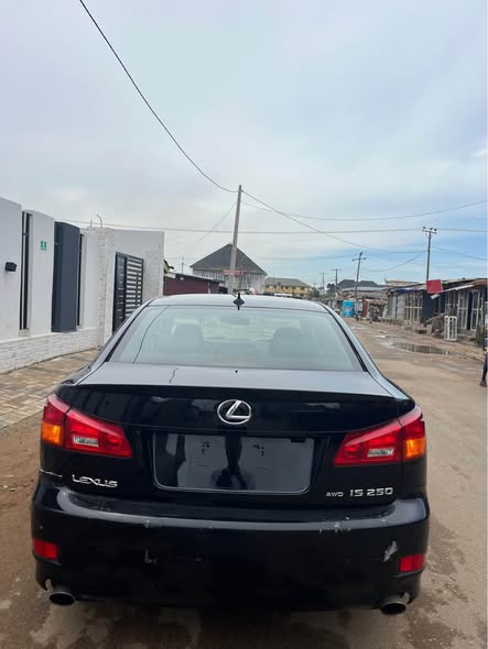 A picture of FOREIGN USED LEXUS IS250