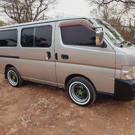 used nissan caravan