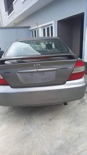 A picture of Toyota Camry 05