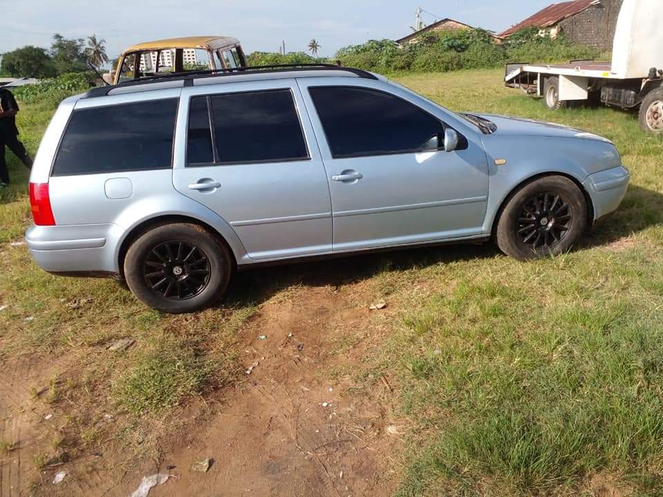 NAIROBI R.