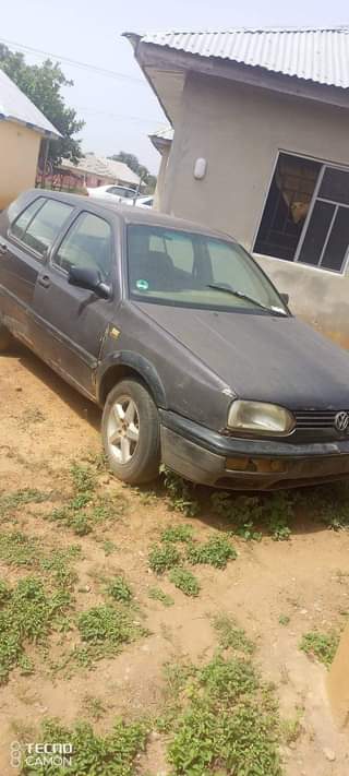 A picture of 1999 Volkswagen Golf